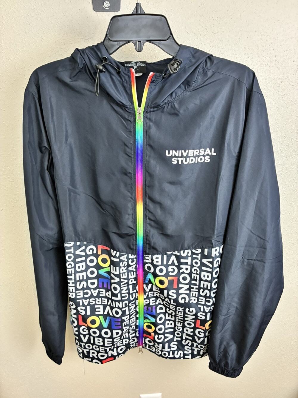 Universal Studios PRIDE Windbreaker Jacket Full Zip Lightweight Adult Medium